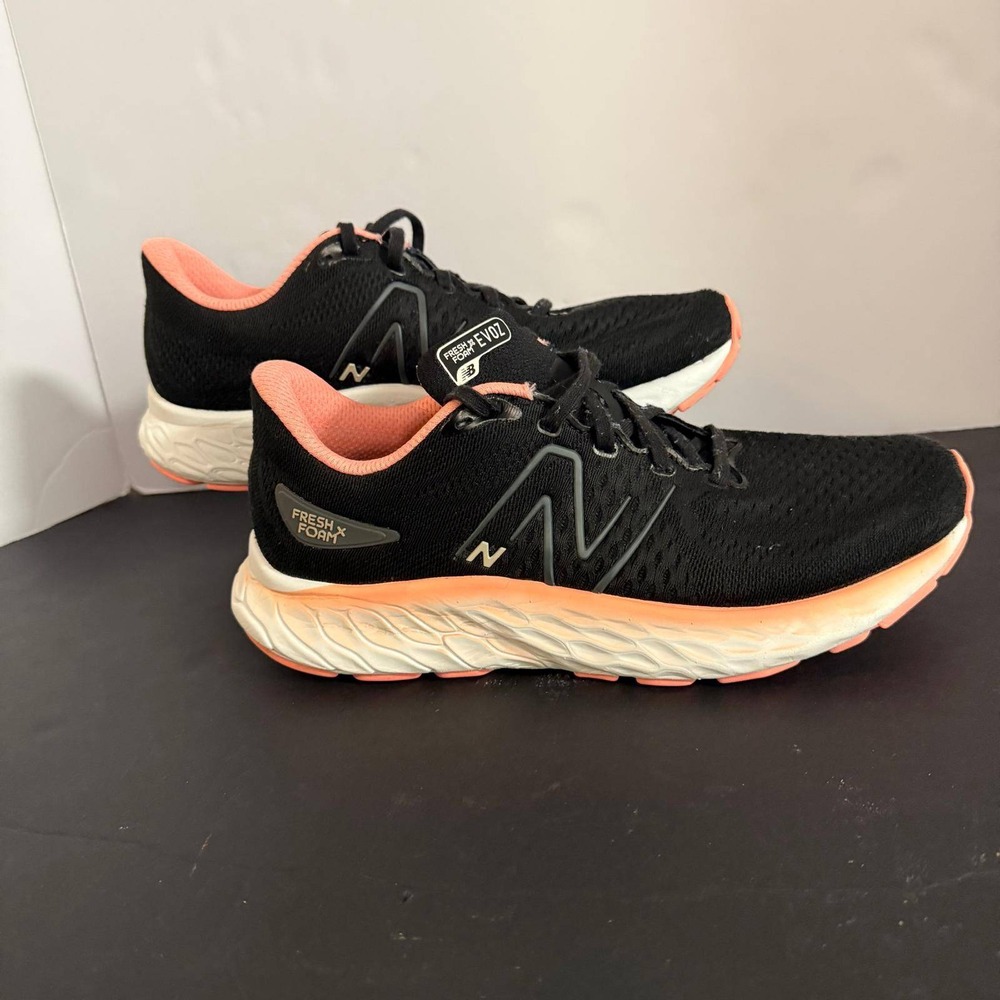 New Balance Fresh Foam X Evoz v3 Womens Running Shoes Black Peach Size 10